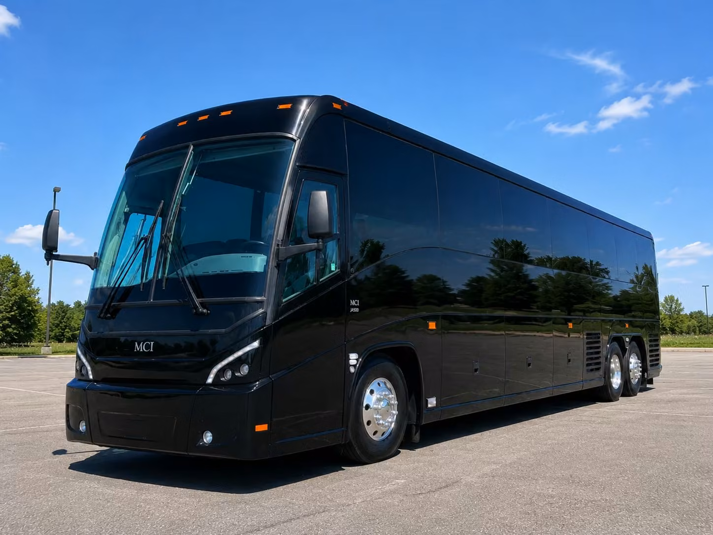 full size charter buses in pompano beach for large prom groups and multi school trips