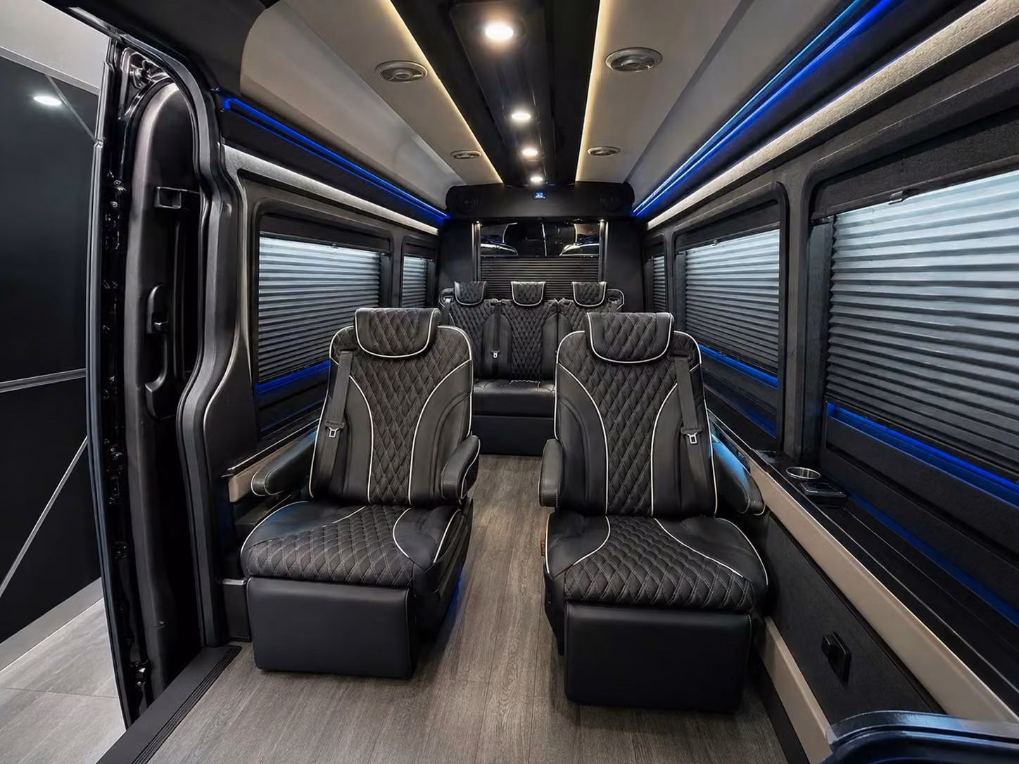 pompano beach hotels and resorts can offer guests a real airport shuttle experience